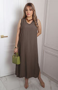 Vestido sin mangas con escote en V