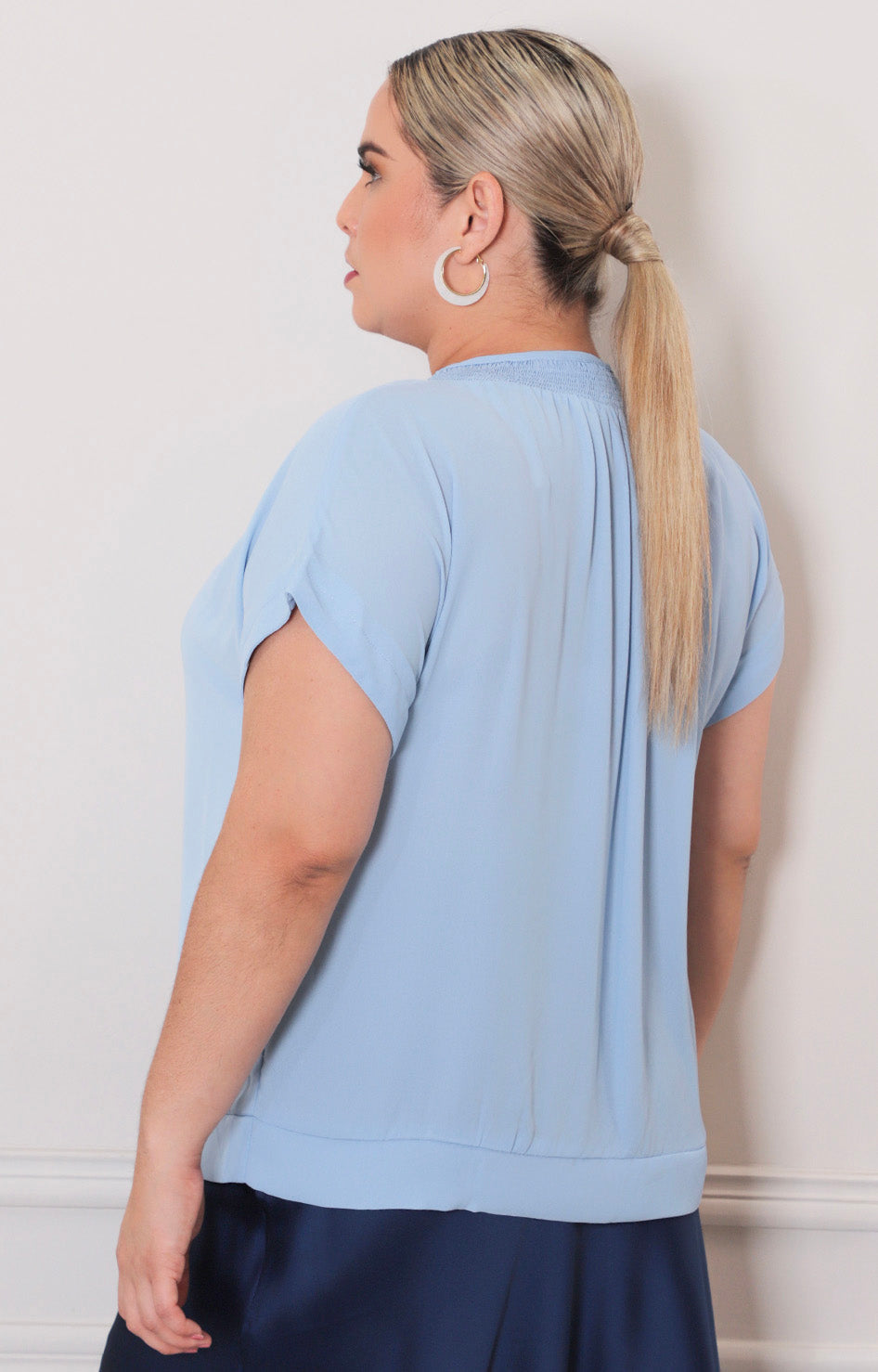 Blusa azul con lazo - BLUSAS CURVY Boutiquemirel 