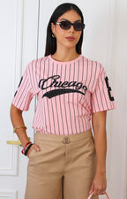 Blusa de rayas y aplicaciones de brillo