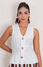 Blusa blanca con botones