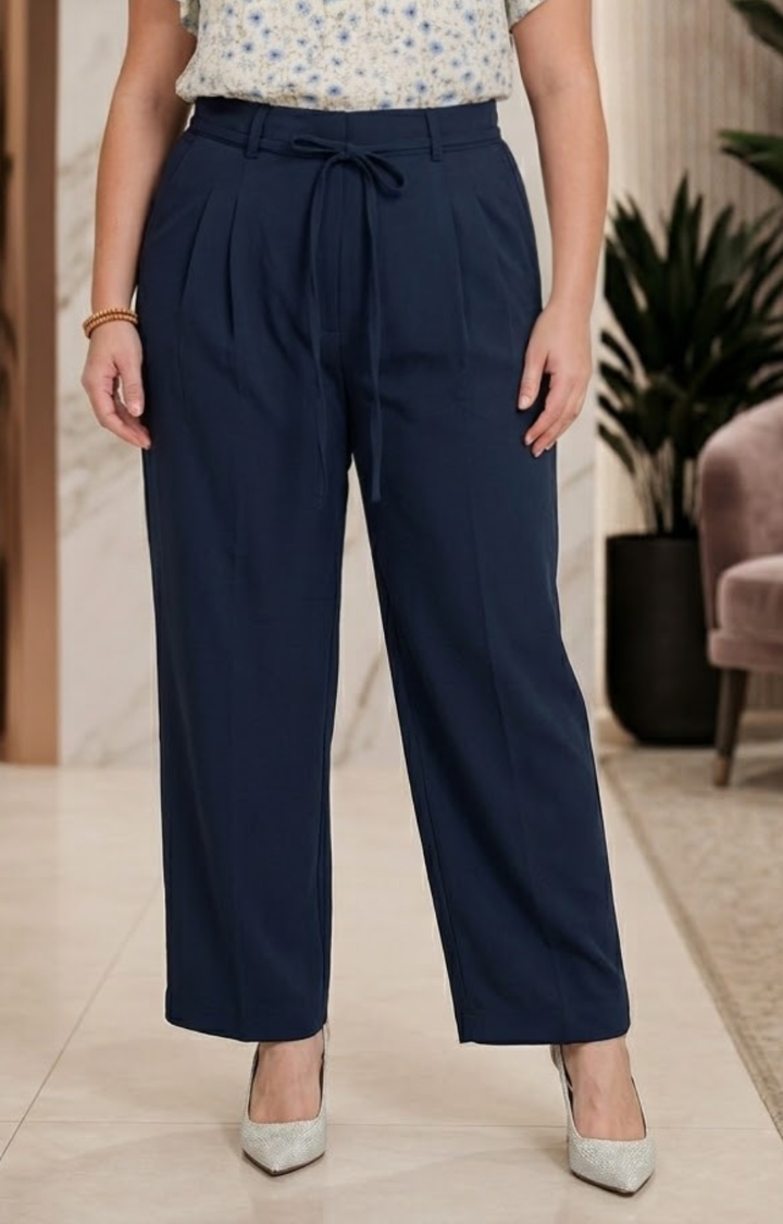 Pantalón azul con listón