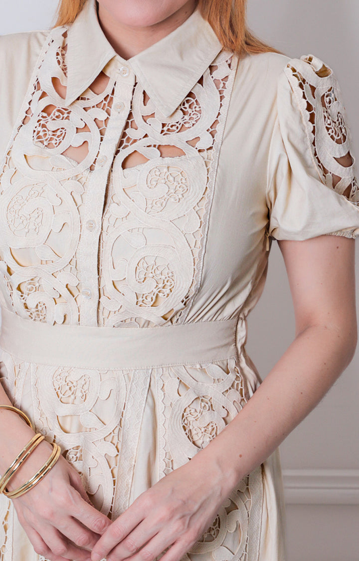 Vestido beige con guipiur - VESTIDO LARGO REGULAR Boutiquemirel 