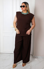 Conjunto plisado con lazo