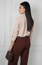 Blusa camisera beige con polka dots