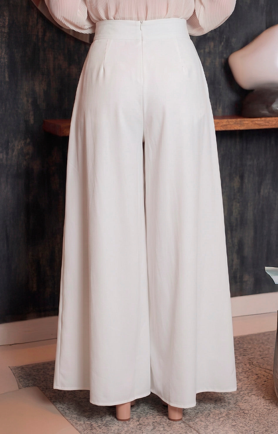 Pantalón amplio