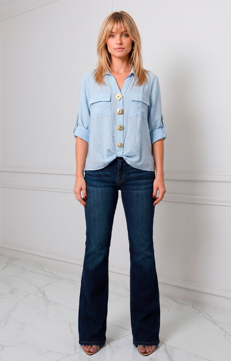 Blusa azul con bolsillos y botones dorados - BLUSAS REGULAR Boutiquemirel 