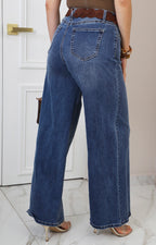 Pantalón de mezclilla con cinturón
