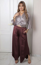 Blusa con nudo frontal satinada
