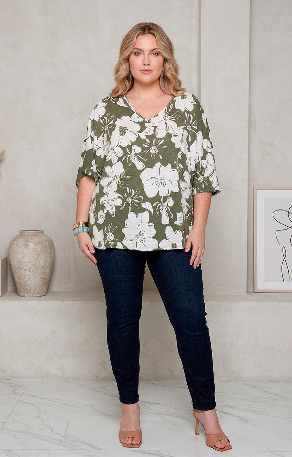 Blusa estampada de flores - BLUSAS CURVY Boutiquemirel 