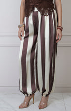 Pantalón de mezclilla regular Boutiquemirel con rayas verticales y cintura con resorte