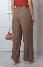 Pantalón pierna ancha con cinturón