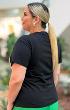 Blusa negra estampada