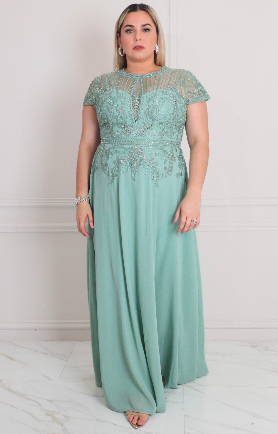 Vestido menta de gala con pedrería - VESTIDO LARGO CURVY Boutiquemirel 