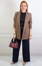 Blazer café con polka dots