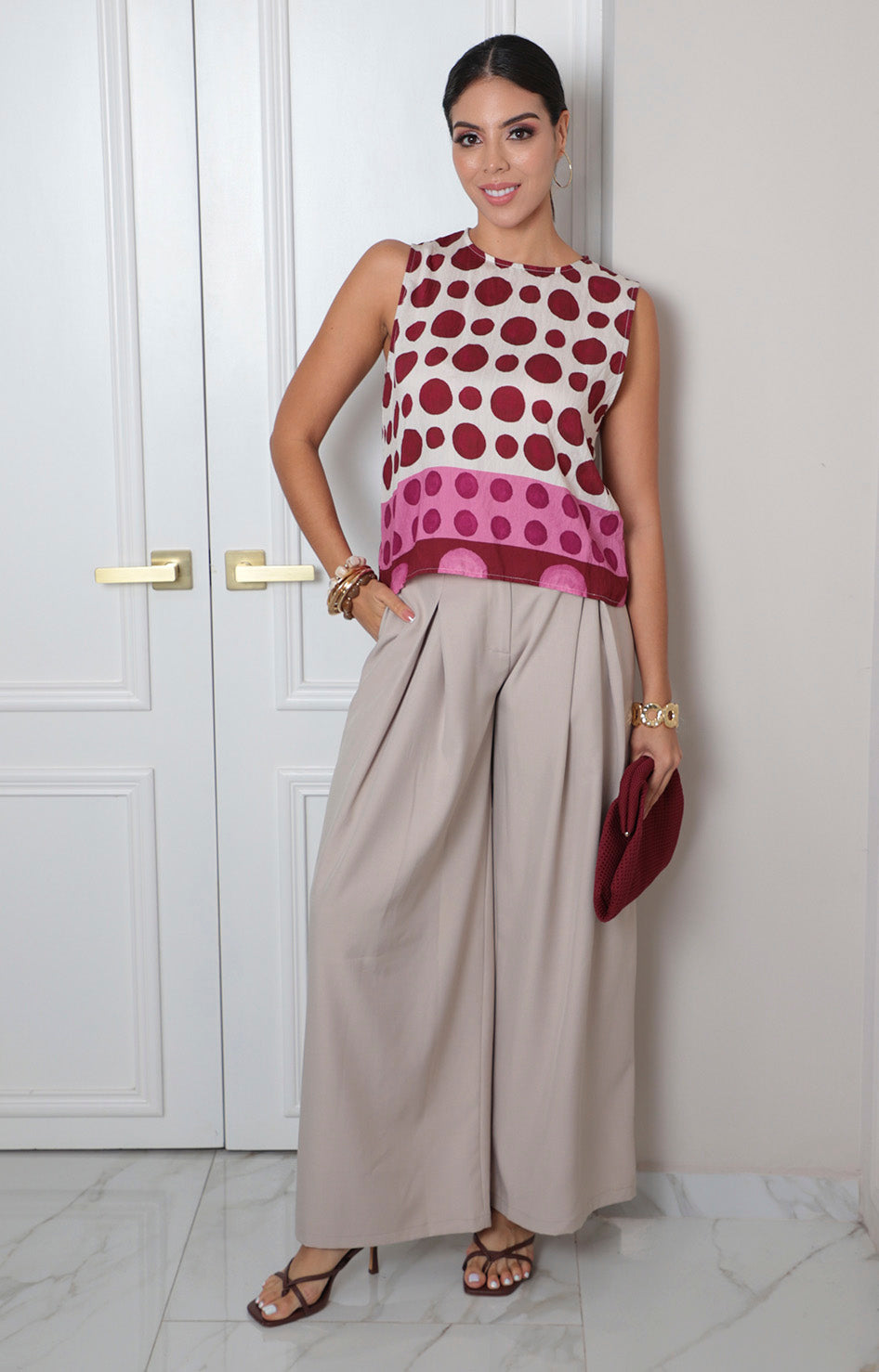 Blusa sin mangas estampado polka dots