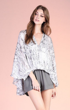 Blusa gris estampada - BLUSA Boutiquemirel 