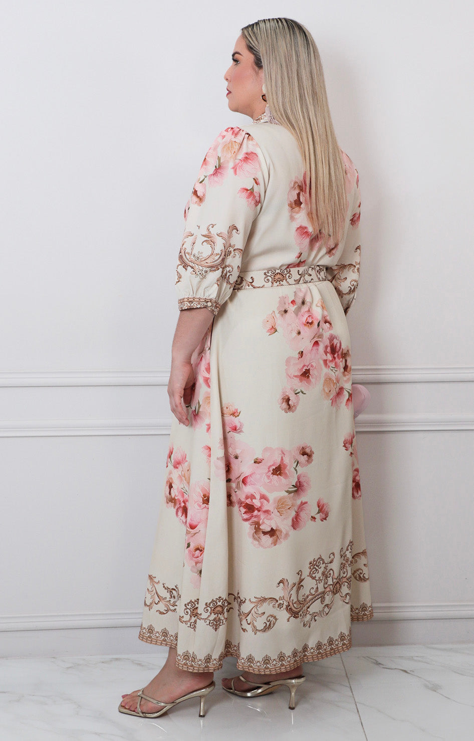 Vestido beige estampado - VESTIDO LARGO CURVY Boutiquemirel 