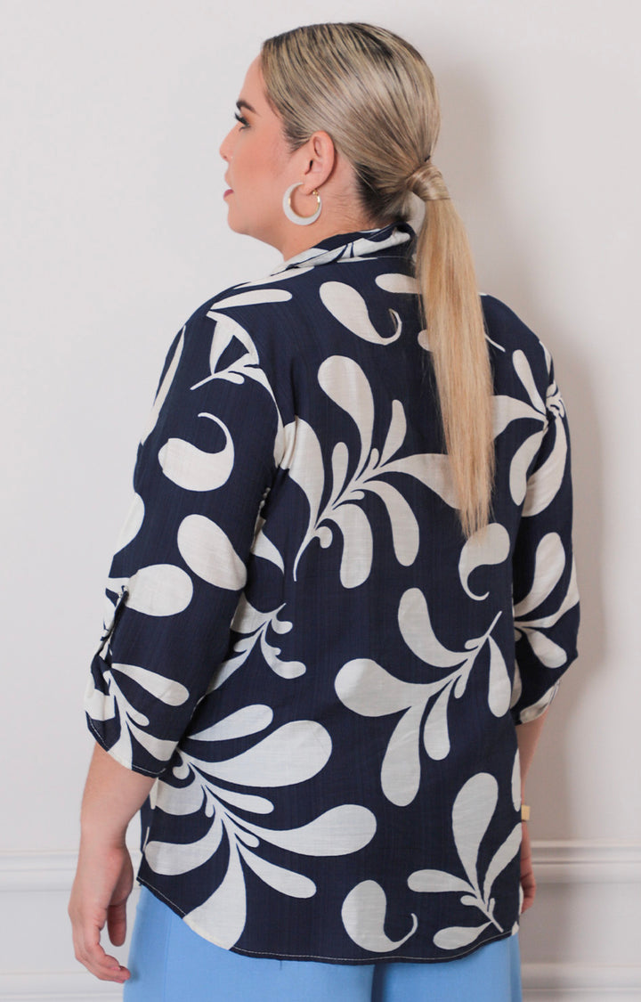 Blusa azul marino estampada - BLUSAS CURVY Boutiquemirel 