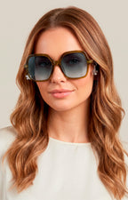 Lentes de sol cuadrados con flor