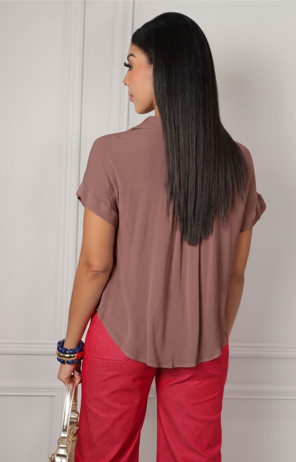 Blusa camisera con bolsillos