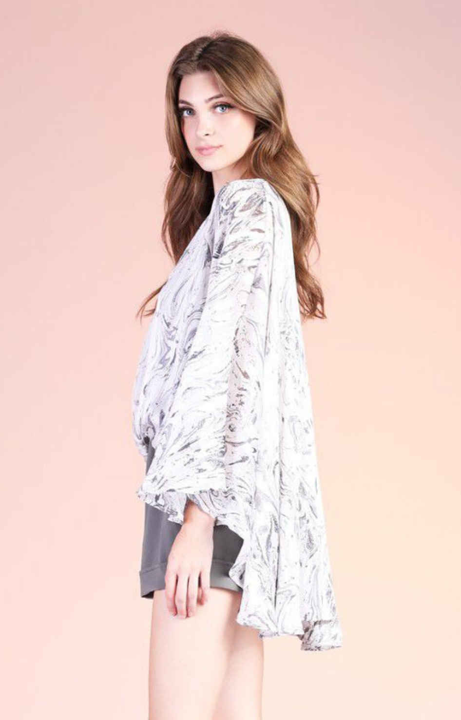 Blusa gris estampada