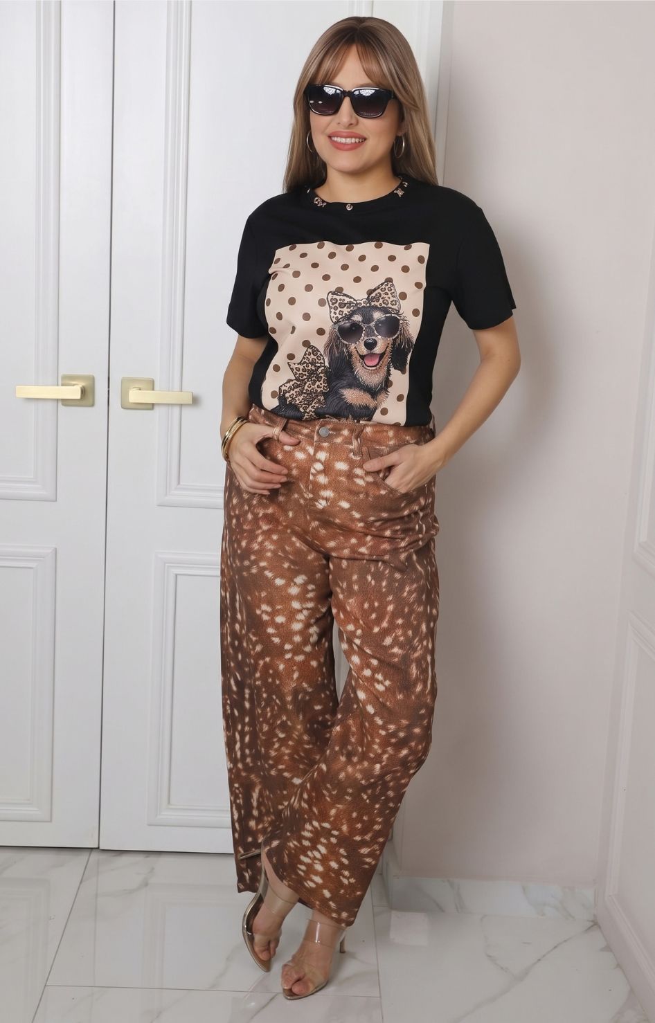 Blusa negra con estampado de cachorro