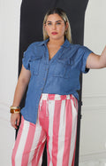 Blusa de mezclilla con botones