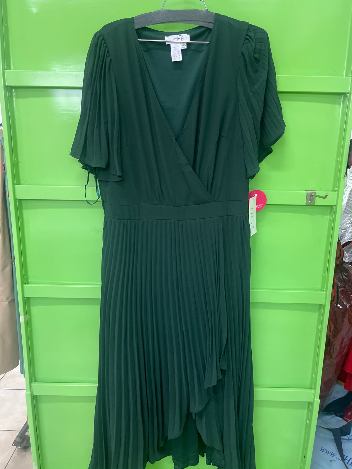 Vestido midi plisado cruzado