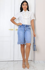 Blusa blanca con bordado