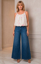 Blusa beige con bordado floral - BLUSAS REGULAR Boutiquemirel 