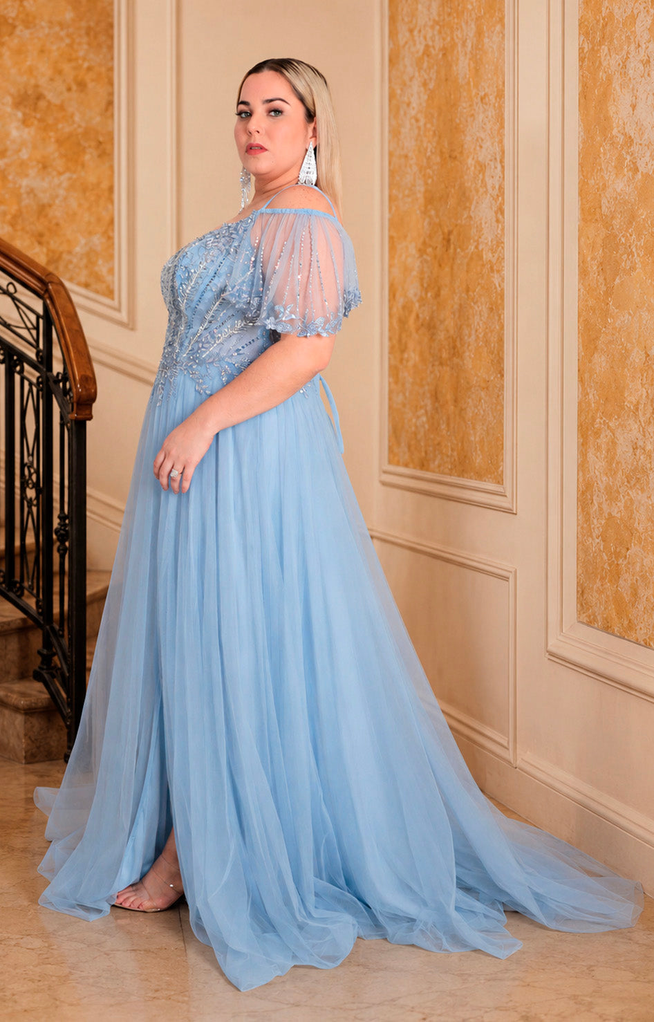Vestido de gala con tul y pedrería - VESTIDO LARGO CURVY Boutiquemirel 