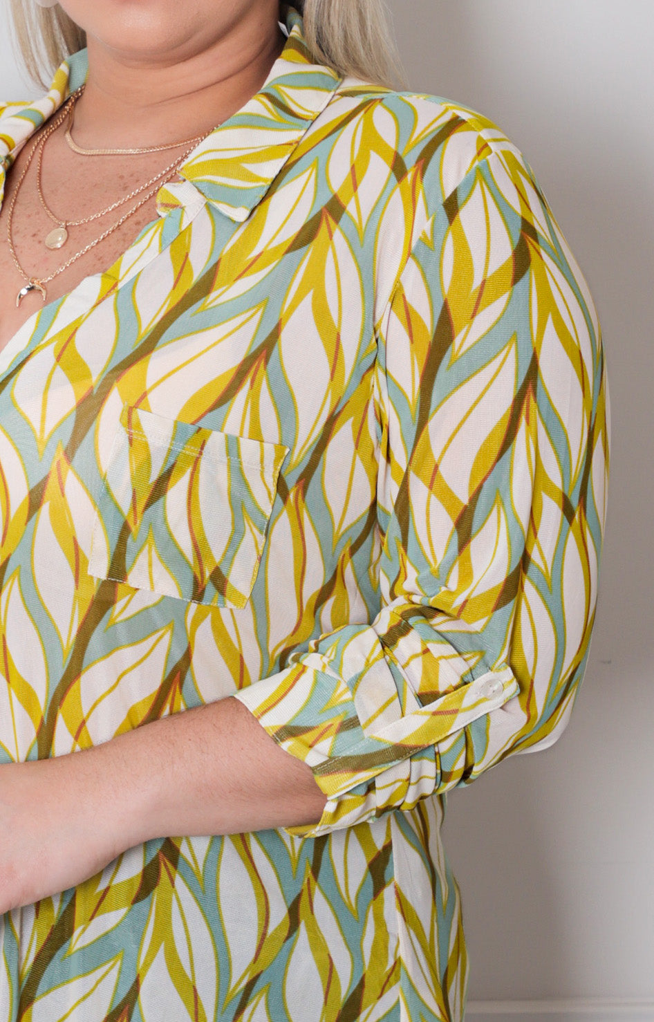 Blusa estampada con botones - BLUSAS CURVY Boutiquemirel 