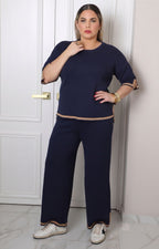 Conjunto deportivo con franjas