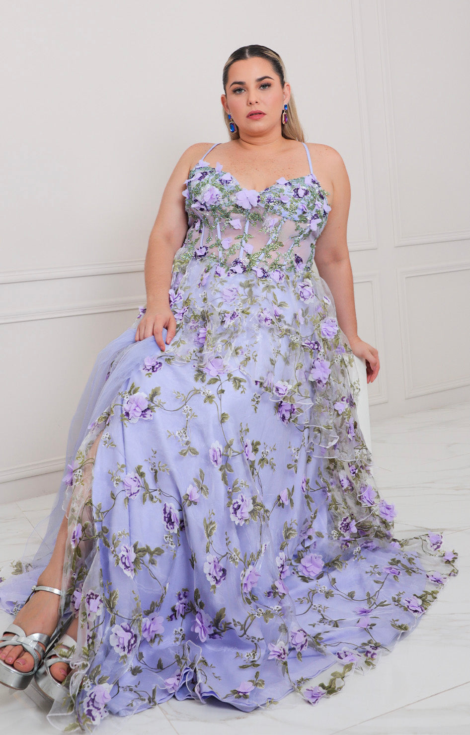 Vestido lila con corset y flores 3D - VESTIDO LARGO CURVY Boutiquemirel 