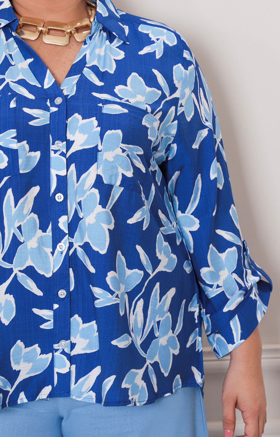 Blusa azul rey con estampado - BLUSAS CURVY Boutiquemirel 
