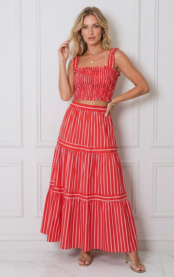 Conjunto rojo estampado a rayas