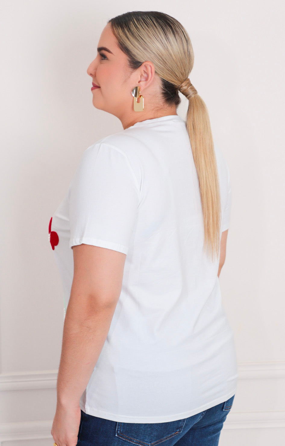 Blusa con bordado de mariposas