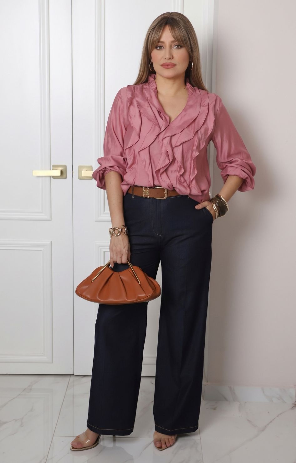 Blusa con volantes al frente