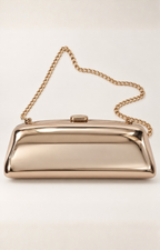Bolsa clutch metálica dorada con cadena