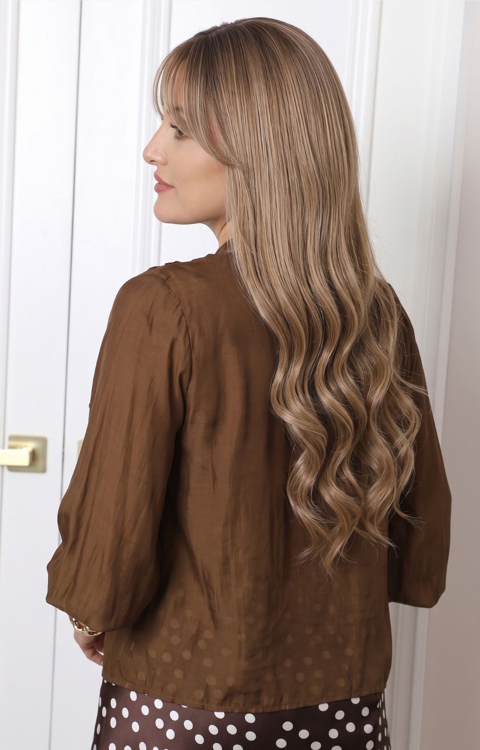 Blusa con volantes al frente