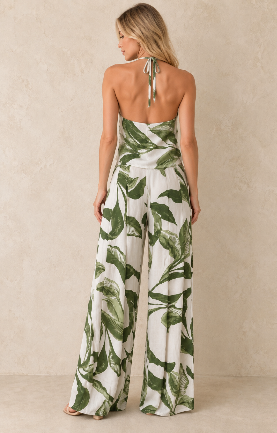 Conjunto beige estampado en verde