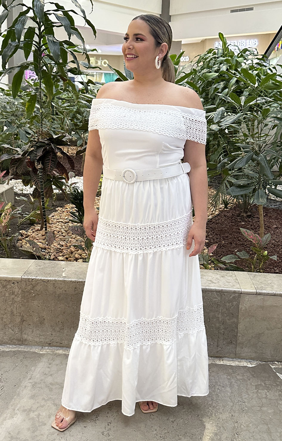 Vestido blanco con encaje - Boutiquemirel