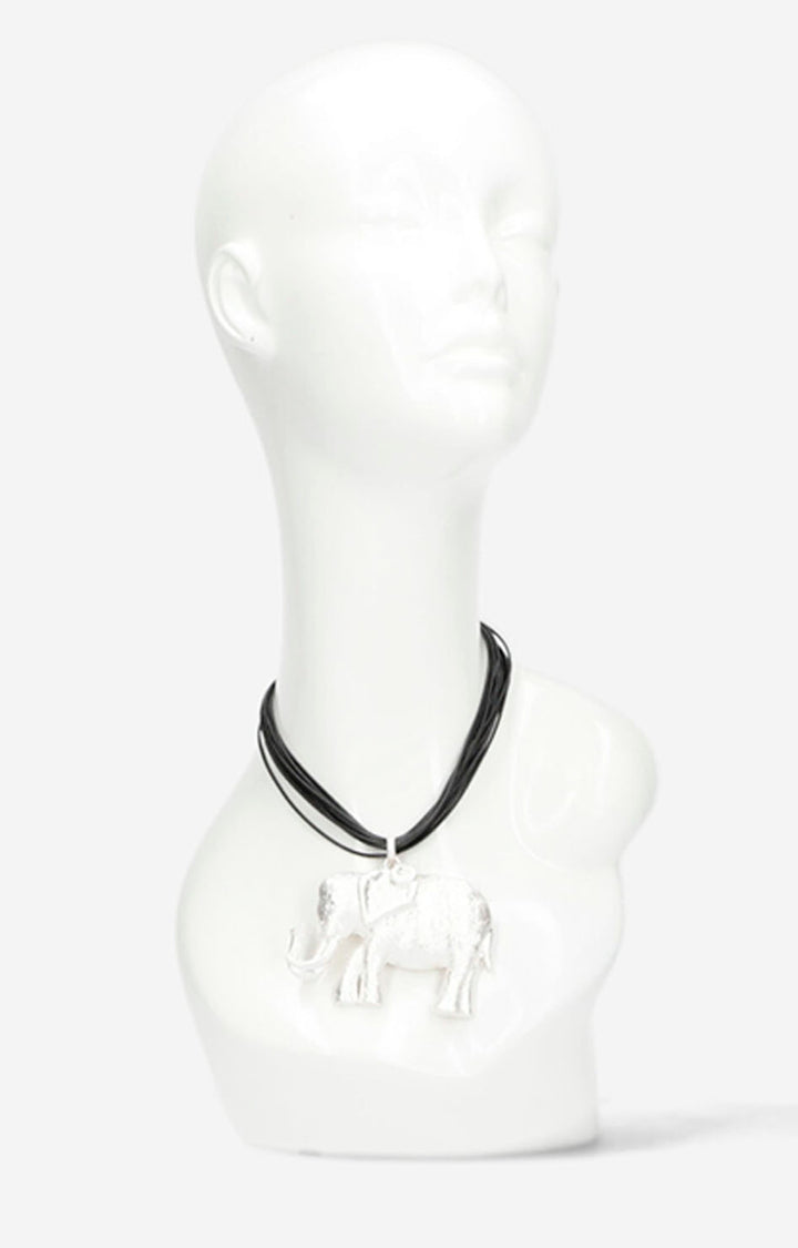 Collar negro con dije - COLLAR Boutiquemirel 
