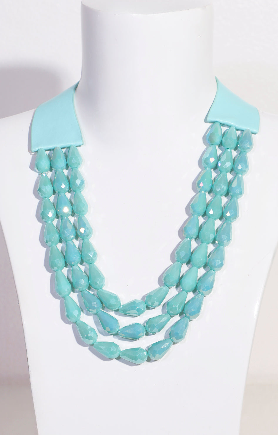 Collar verde triple con cuentas acrílicas y cuero - COLLAR Boutiquemirel 