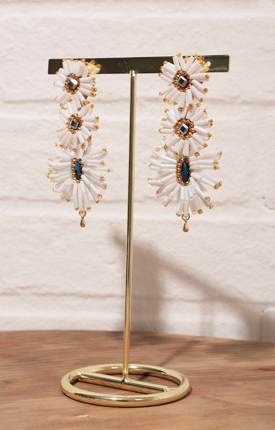 Arete largo de flores blancas - ARETE Boutiquemirel 