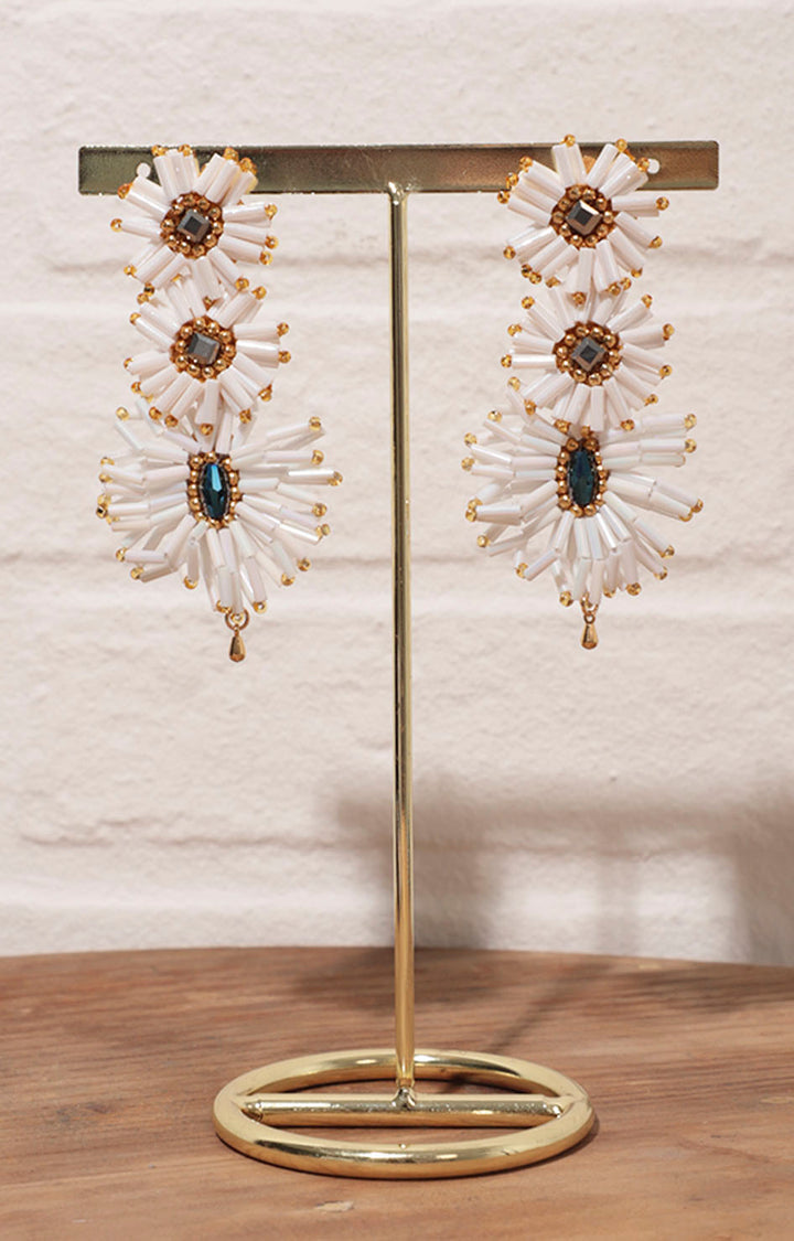 Arete largo de flores blancas - ARETE Boutiquemirel 