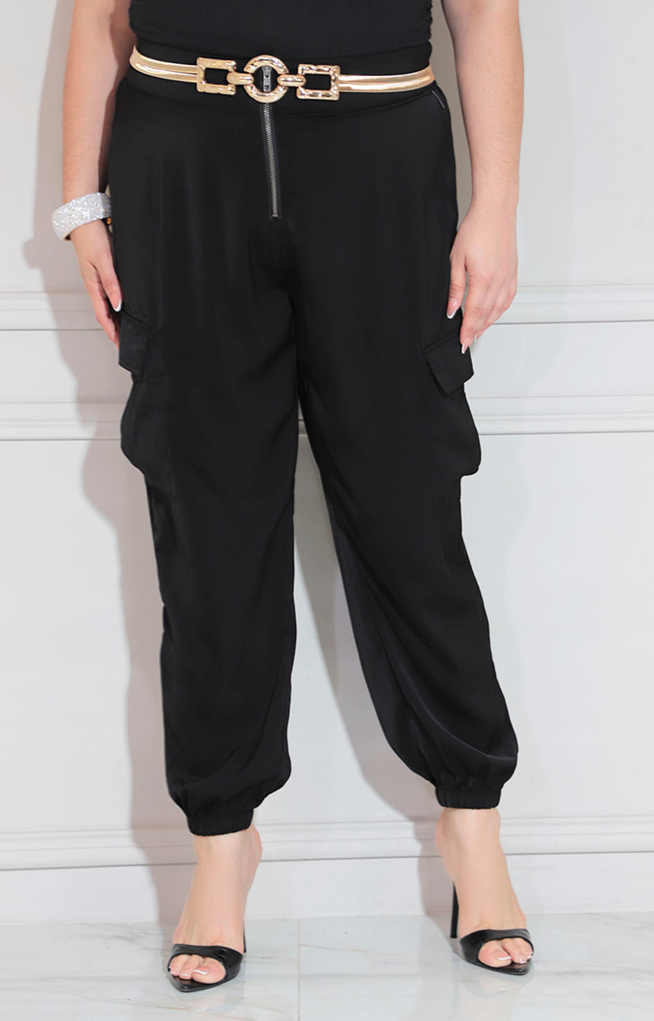 Pantalón negro jogger