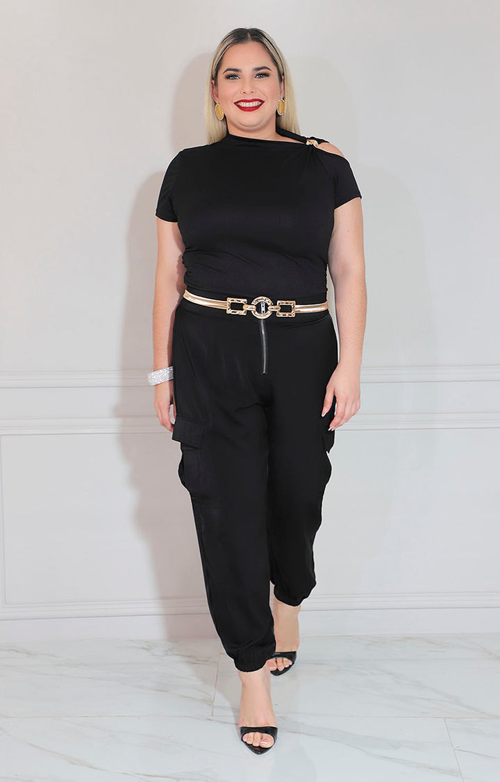 Blusa negra asimétrica