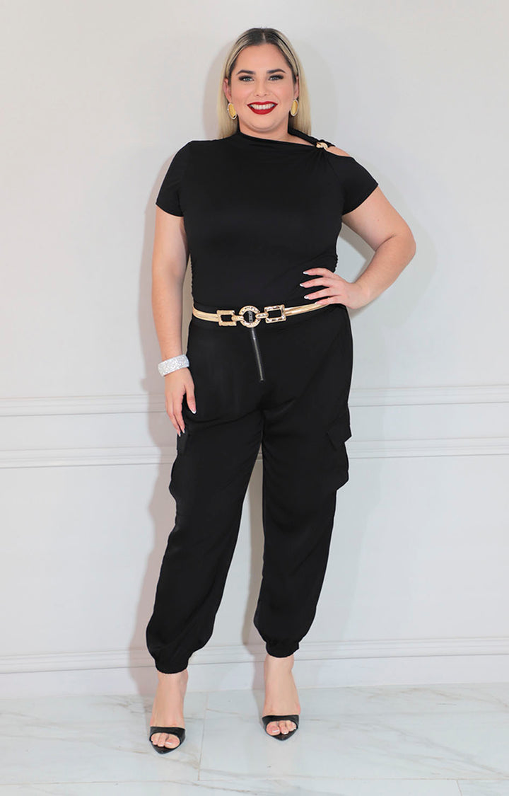 Blusa negra asimétrica