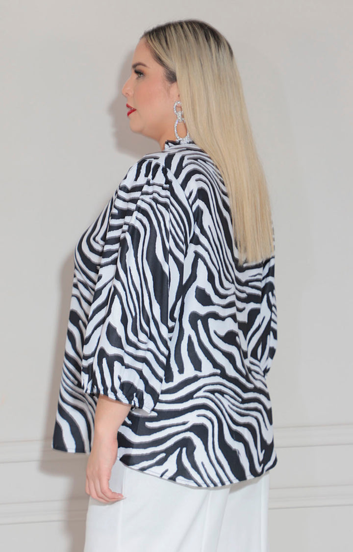 Blusa blanca cebra
